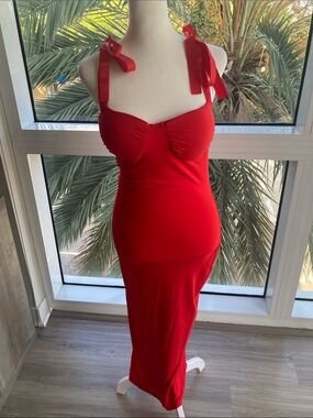 Red Tie-Strap Bodycon Dress Size Small